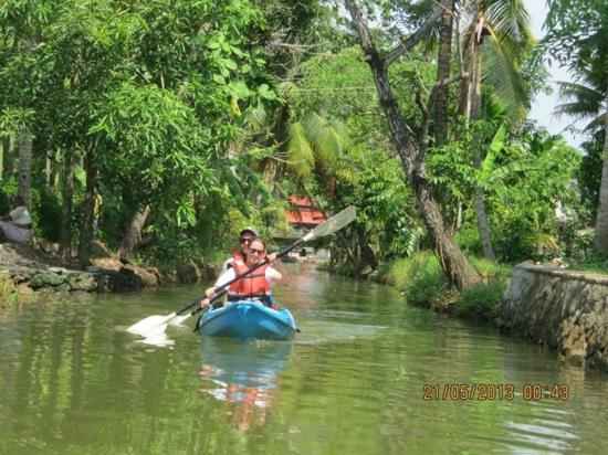 Golden Beach Home Stay Alappuzha Esterno foto