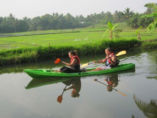 Golden Beach Home Stay Alappuzha Esterno foto