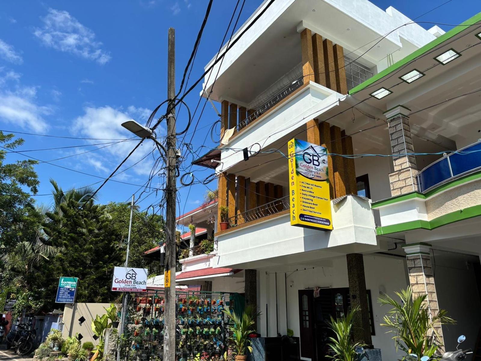 Golden Beach Home Stay Alappuzha Esterno foto