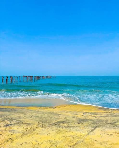 Golden Beach Home Stay Alappuzha Esterno foto