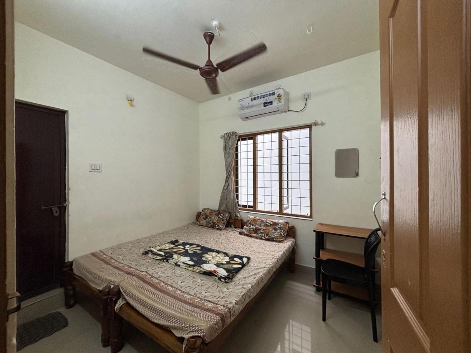 Golden Beach Home Stay Alappuzha Esterno foto