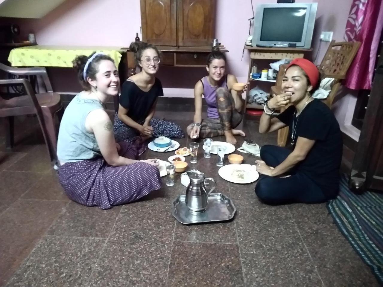 Golden Beach Home Stay Alappuzha Esterno foto